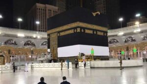 Read more about the article Why is the Kiswah raised every year ahead of Hajj?