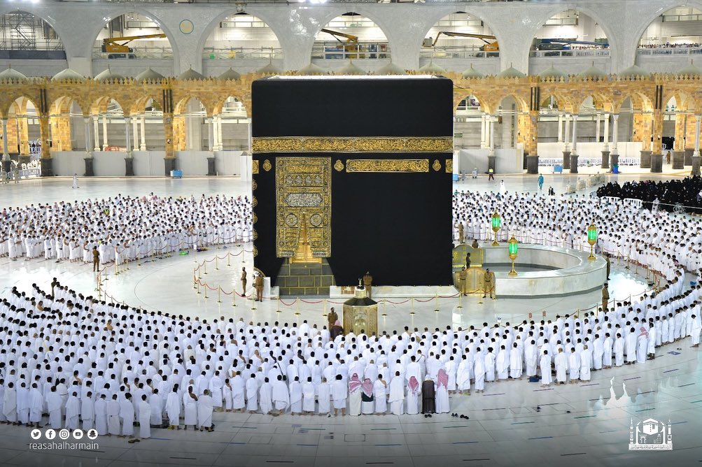 You are currently viewing Malaysia suspends Umrah after it detects Omicron Variant in Umrah Pilgrims